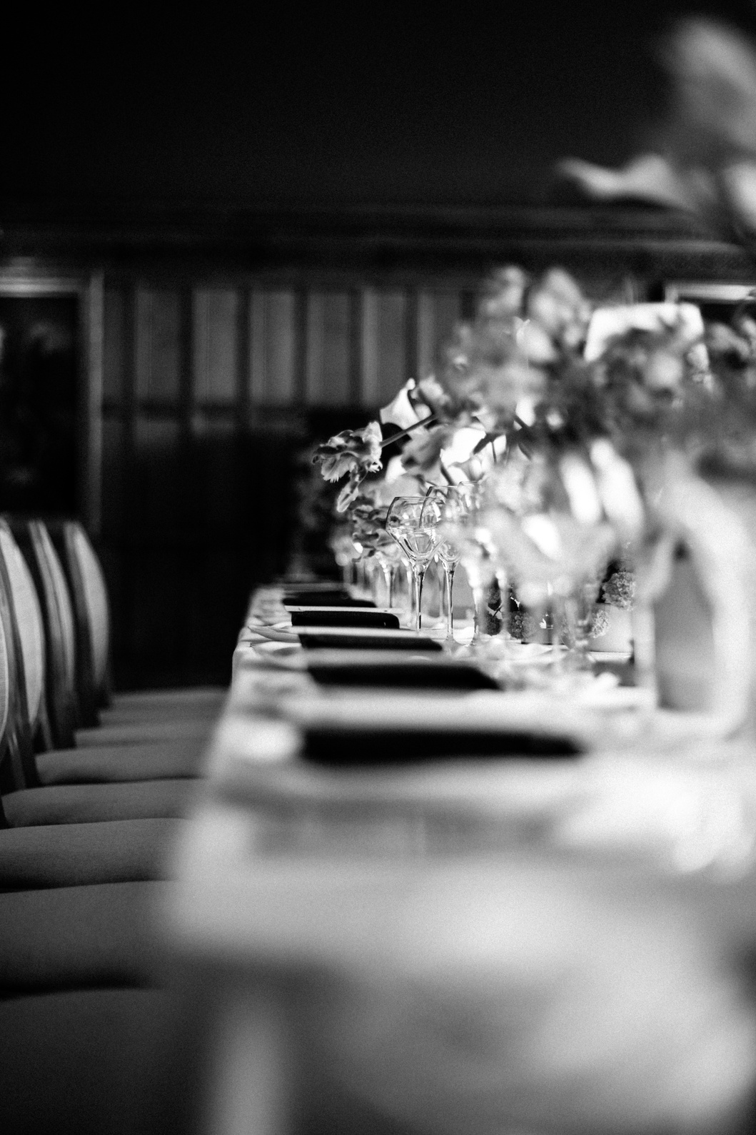 longwedding-table-styling-wedding-planning-design A black and white image of long tables styled for a wedding planned by soiree studio in Cheshire.