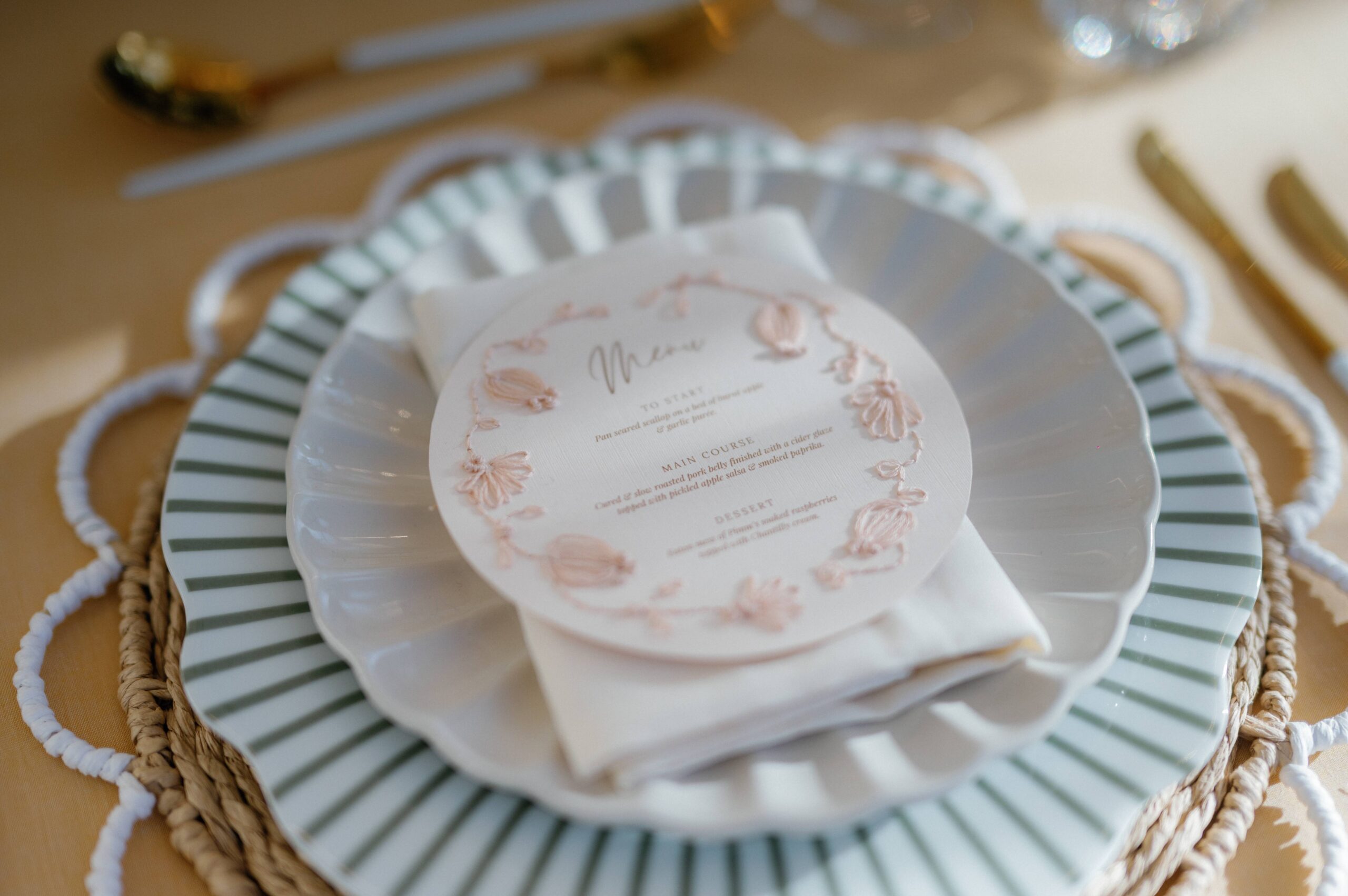 A colour image of a wedding tablescape at Hedsor House UK wedding venue but wedding planner Soirée Studio.
